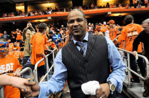 Former Syracuse star Billy Owens inducted into National High School