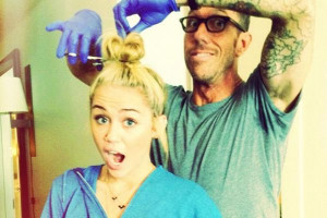 Miley Cyrus New Hairstyles 2012: Miley Short Pixie Haircut