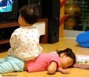Funny Pictures-Brother and Sister Relationship-Images-Photos