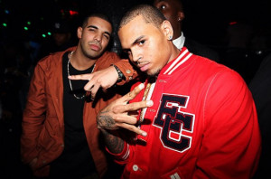 Drake's Middle Finger Pissed Off Chris Brown !