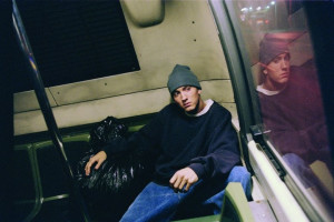 Eminem monte sur le ring dans Southpaw dans Southpaw
