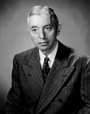 Description RADM Hyman Rickover 1965.jpg