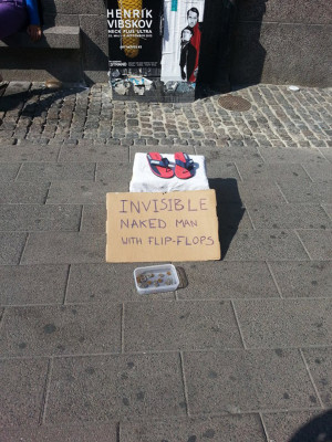 The Invisible Street Performer