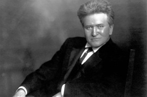 La Follette ca 1911 He contemplated running against Taft for the