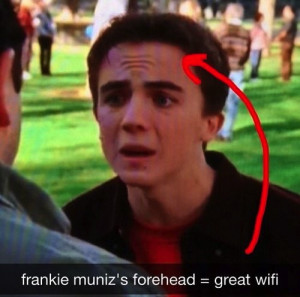 funny-pictures-forehead-wi-fi