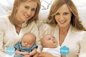 Chely wright country singer gave birth to identical twin sons with her ...