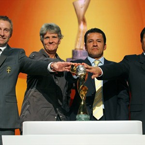 The head coaches from group C Thomas Dennerby of Sweden, Pia Sundhage ...