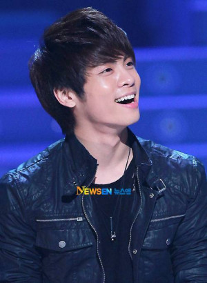 Jonghyun-kim-jonghyun-22263824-500-684