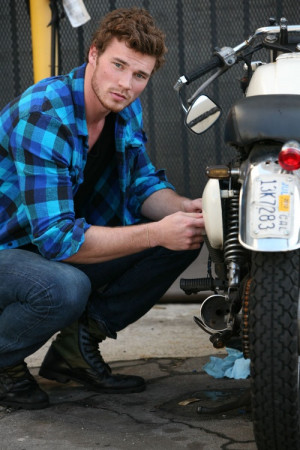 derek theler....hey there