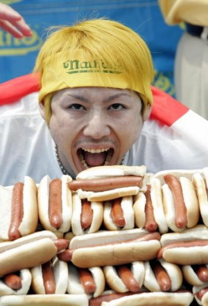 ... HOT DOG EATING CONTEST: Kobayashi Ate 69 Hot Dogs In Vain Yesterday