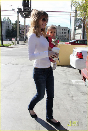 Ellen Pompeo Starbucks With