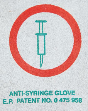 ... / Cut & Puncture Resistant Gloves / Polyco® Anti-Syringe Gloves