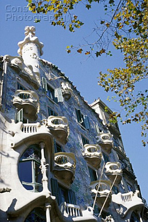Antoni Gaudi Buildings Facts