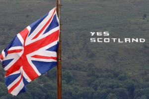 message supporting the Yes vote in the Scottish referendum on a ...