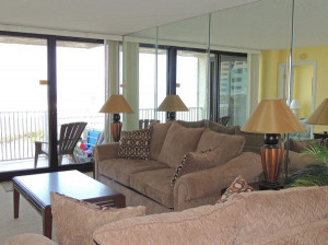 Beach Front, Master views of the Ocean, 2 BR & 2BA - Newly Remodeled ...
