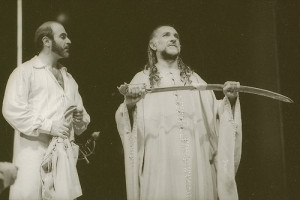 David Suchet (Iago) and Ben Kingsley (Othello) in the RSC’s 1985 ...
