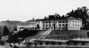 LAPL -- http://jpg3.lapl.org/pics13/00026080.jpg