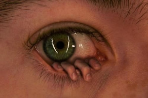 ... Photoshop Art » creepy-eye-fingers-green-hand-scary-Favim.com-73041
