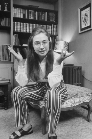 ... Posting Fake Picture of Hillary Clinton with Confederate Flag – PIC