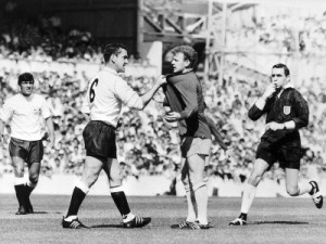 ... -grabs-billy-bremner-of-leeds-by-his-shirt-in-match-against-tottenham