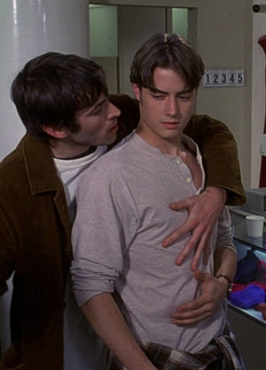 Jason Lee as Brodie Bruce and Jeremy London as T.S. Quint in Mallrats ...