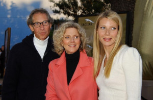 tv producer bruce paltrow and blythe danner and bruce paltrow blythe ...