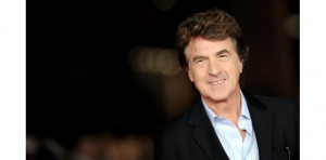 an actor who isn't fond of dialogue and who loves to act silently.