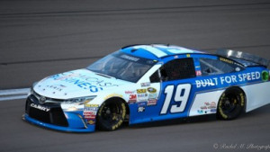 Carl Edwards Hoping To Get Lucky in Las Vegas