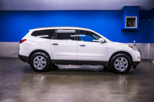 2012 chevrolet traverse colors