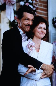 Steel Magnolias - Tom Skeritt (Drumm), Sally Field (M'lynn) in Steel ...