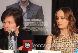 Brie Larson and Mark Wahlberg - Press conference for 'The Gambler ...