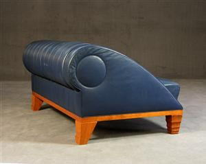 Leon Krier sofa model Aries for Giorgetti