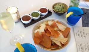 centro-lounge-montelucia-chips-and-salsa.jpg
