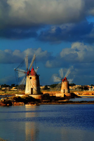 ... Photographers Wait, Beautiful Windmills, Don Quijoteren, Don Quixote