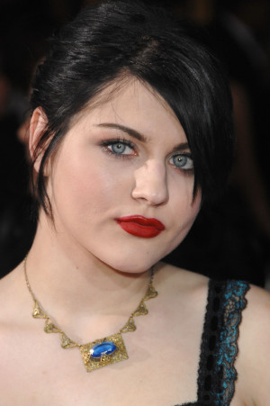 Frances Bean Cobain the Celebrity, biography, facts and quotes