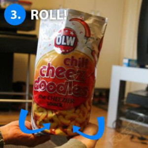 How To Make Instant Snack Bowl From A Snack Bag (6 Pics)