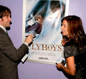 MV5BMTgzODM3OTIwNF5BMl5BanBnXkFtZTcwMTU3ODE5MQ@@._V1_SY582_CR81,0 ...