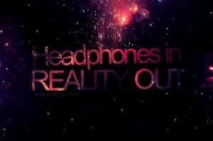 headphones in world out | Tumblr