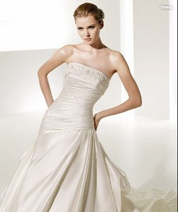 2013 High end Ball Gown Strapless Ruched Bowknot Taffeta Cathedral ...