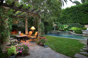 Some glorious backyard garden inspiration.