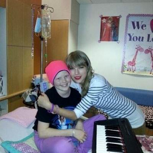 Taylor Swift Visits 10-Year-Old Cancer Patient in Nebraska