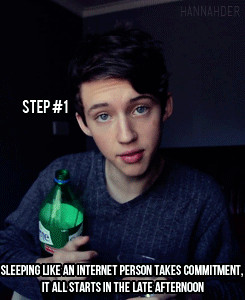 troye sivan lip ring