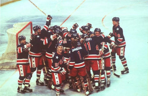 The U.S. hockey team celebrates victory over Finland to win the gold ...