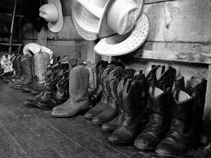 These top ten country songs are a mix of female and male artists. It's ...