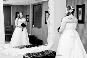 Hiring a Second Photographer Vs. Assistant – Wedding Photography
