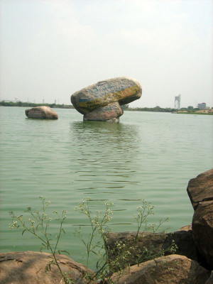 Recommend this article by clicking on +1: