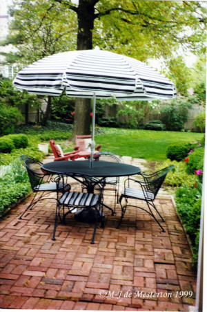 My Elegant Patio Furniture Blends with the Garden