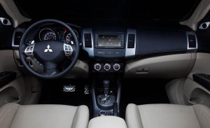 2012 Mitsubishi Outlander GT interior