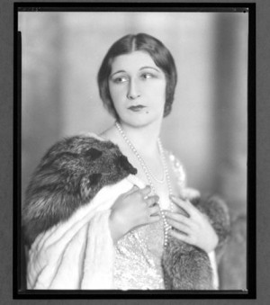 Judith Anderson Pictures