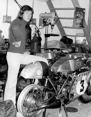 the bloody thing the barry sheene racing dye was cast